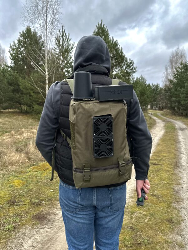 Contra-drone (Anti-fpv Mavic BackPack) (700-1020МHz, 2390-2500МHz, 5725-5850МHz)