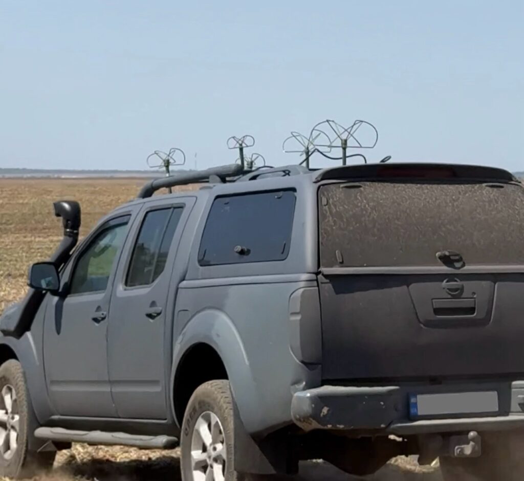 Монтаж РЕБ системи Contra-drone на пікап