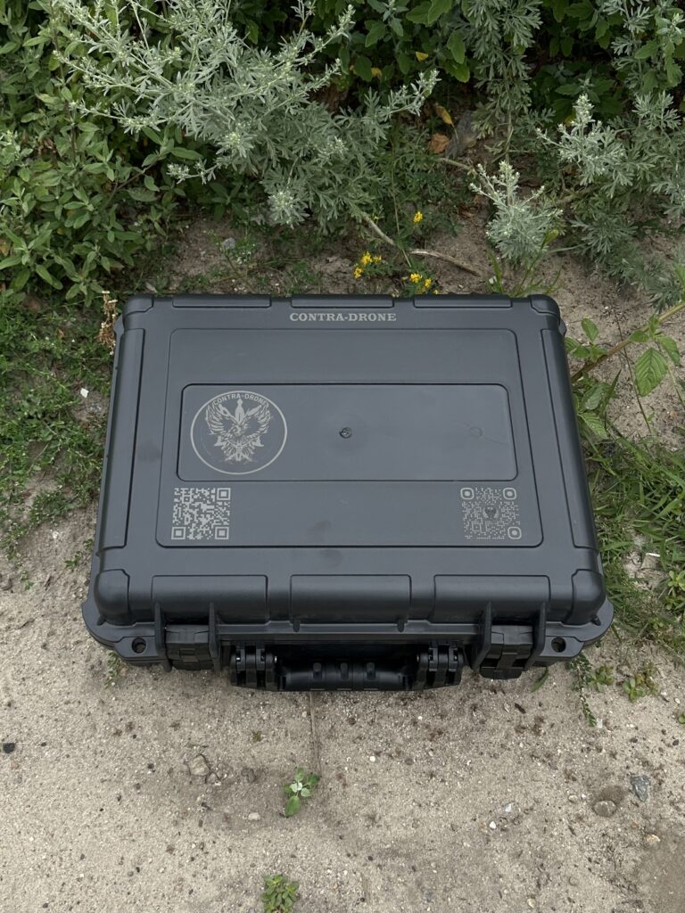 Contra-drone (Anti-drone 4 Ultra)(300-400МHz, 700-1200МHz)